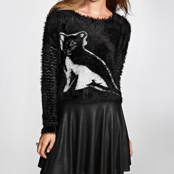 GUESS Fuzzy Intarsia Sweater - Picture 1 of 6